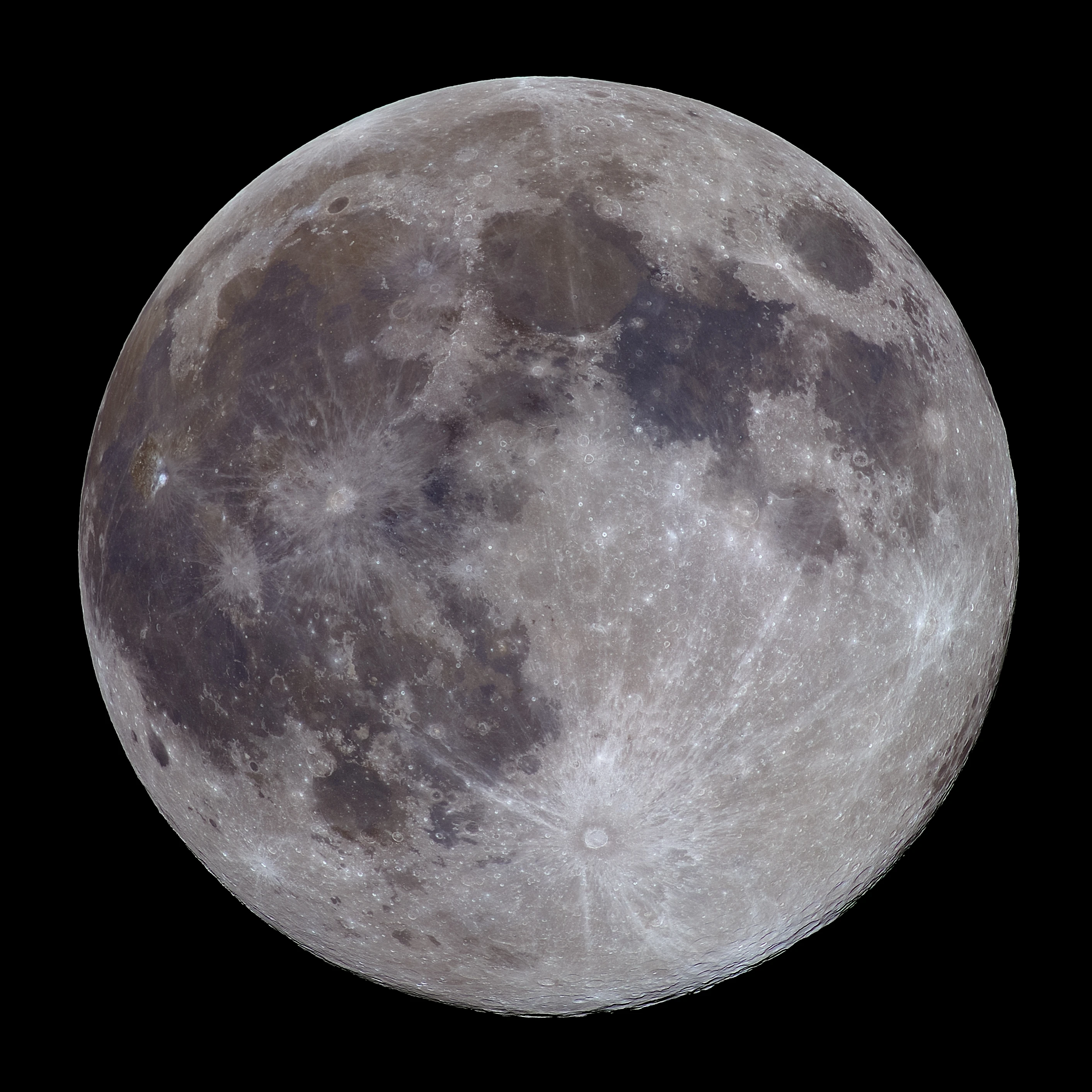 A photo of the supermoon on 4 December 2025.